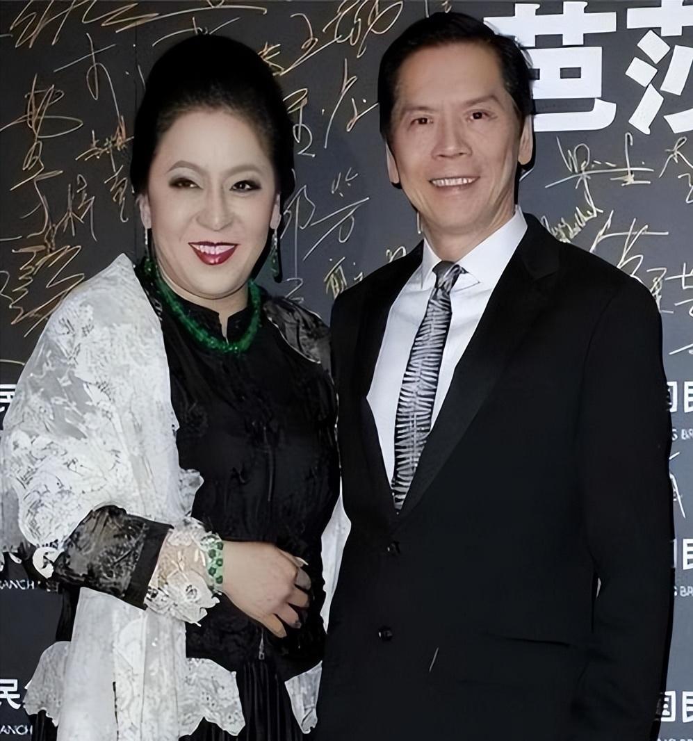 向太婚姻底线_向太婚姻潜规则_身体出轨
