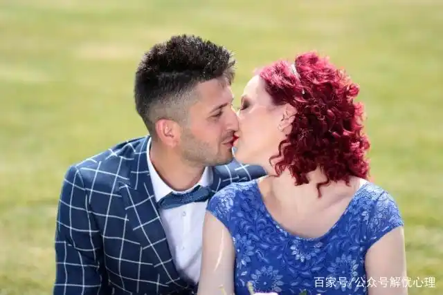 老婆出轨后还愿意亲近吗_出轨后婚姻如何修复_老婆出轨后