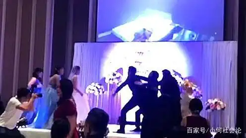 婚前出轨 新郎曝光新娘偷情视频 婚礼闹剧_出轨视频